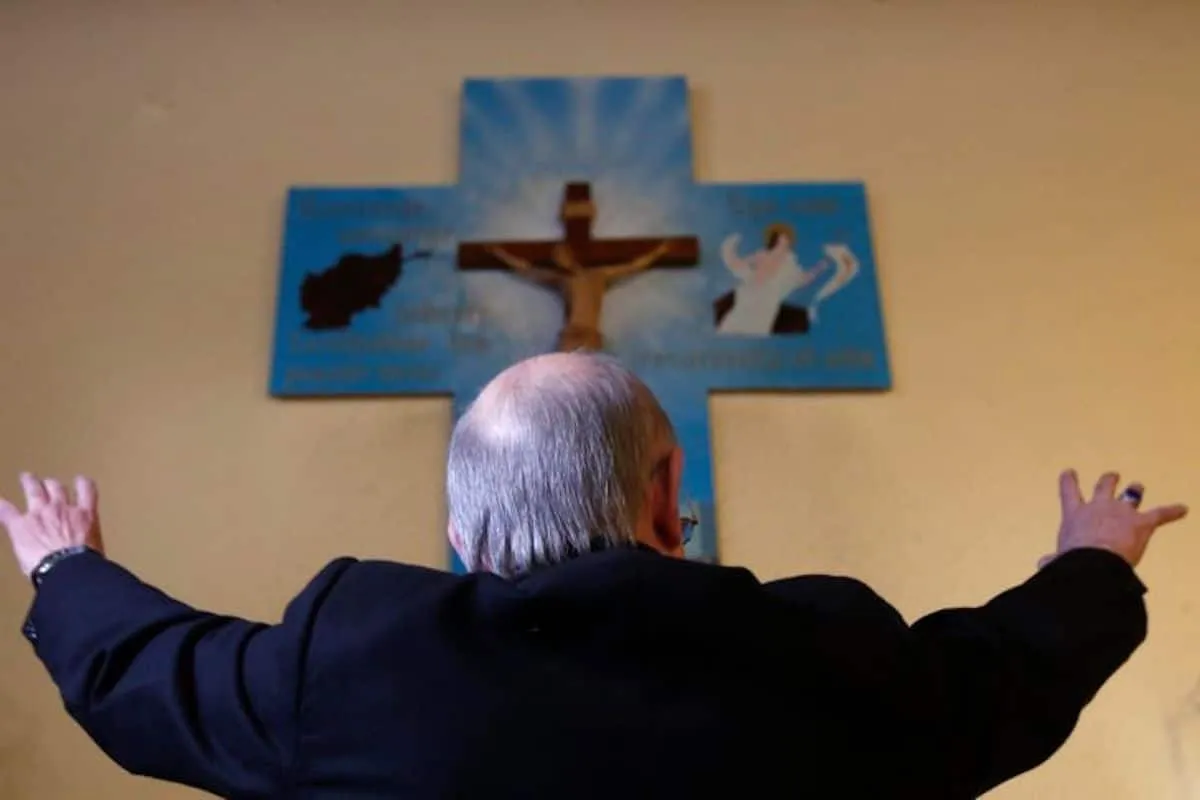 IGLESIA RELIGION MISA