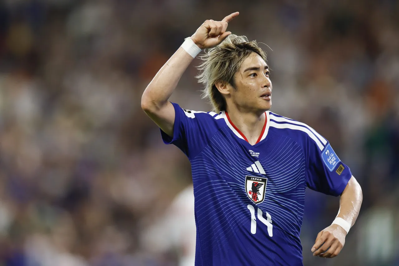 La selección de Japón goleó este sábado por 4-0 a Túnez en el partido 1.000 de las Copas Mundiales de fútbol, con lo que se sitúa en la segunda plaza del grupo F
