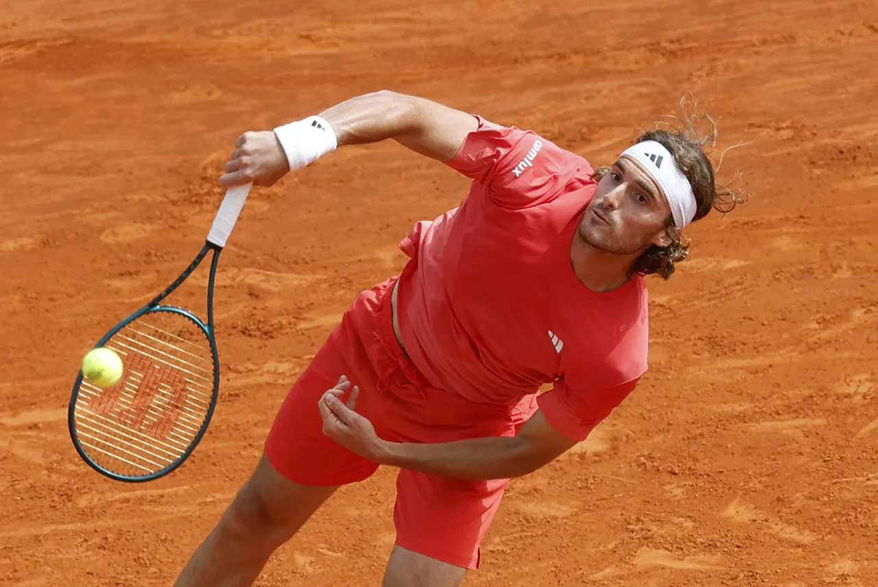 Tsitsipas en en torneo de MonteCarlo