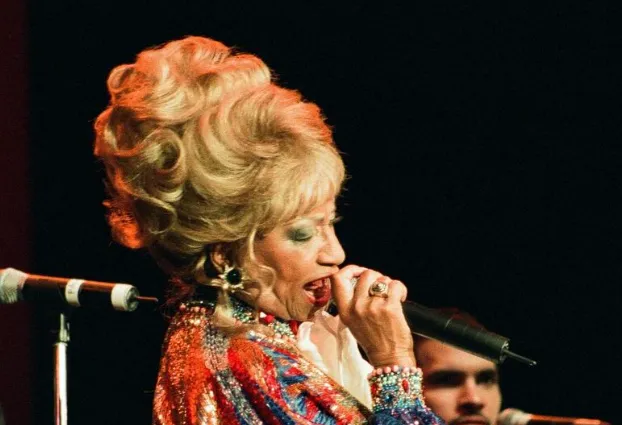 Celia Cruz, la "primera artista latina" con una voz recreada por inteligencia artificial
