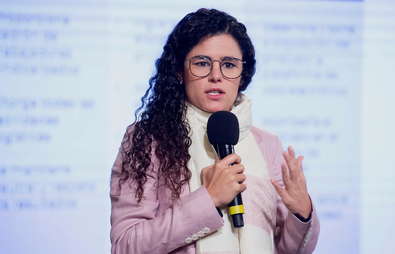 LUISAMARIAALCALDE