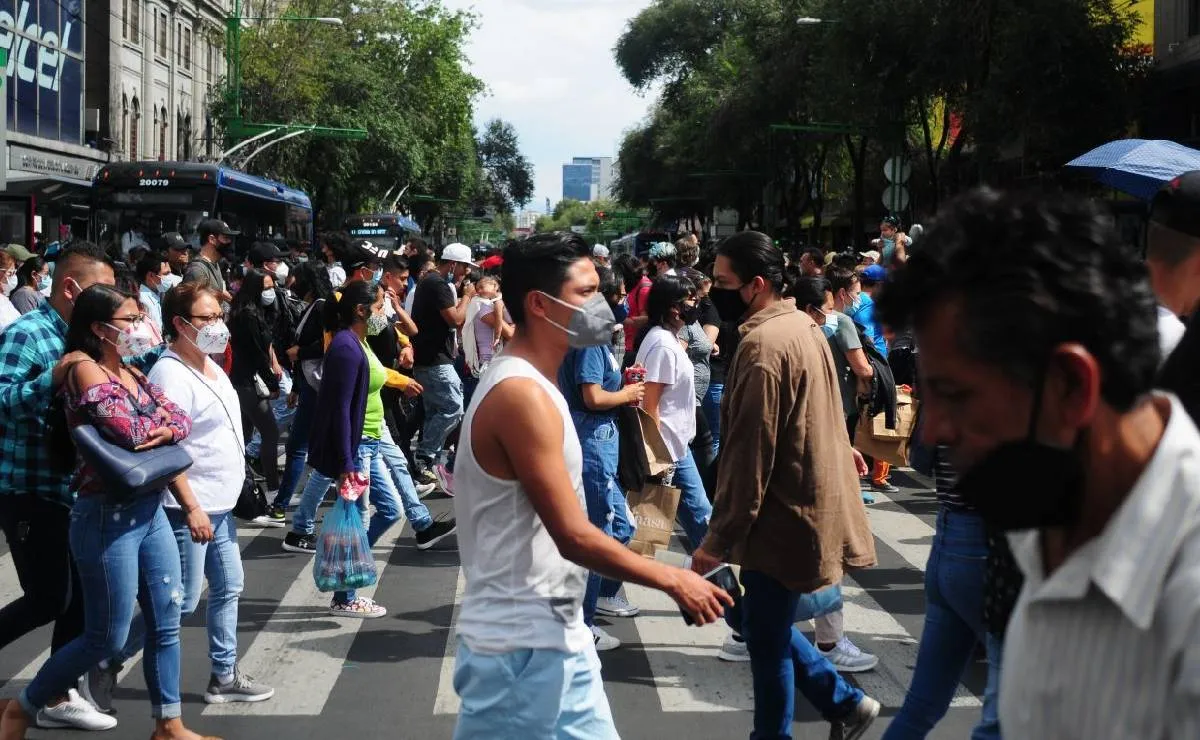 ciudad_de_mexico_retrocede_a_semaforo_naranja_por_covid_millennials_y_centennials_concentran_contagios_ok.jpg