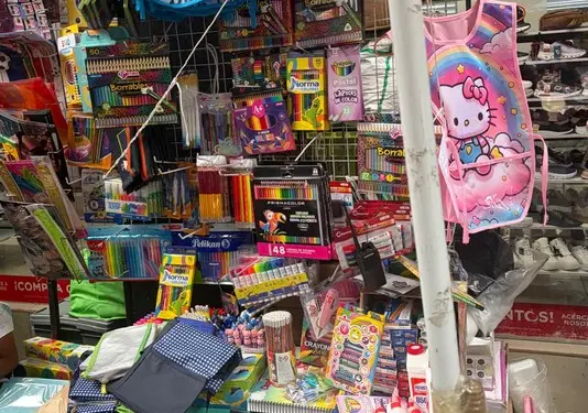 Comercio chino golpea a papelerías del Centro Histórico; reportan pérdidas de hasta 40% | FOTO JUAN E. VELAZQUEZ 