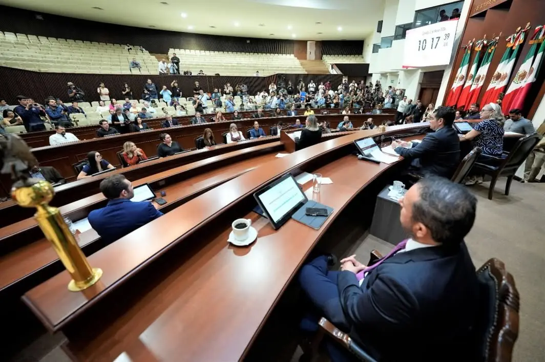 Congreso de Sinaloa aprobó la licencia de Rocha Moya por más de 30 días