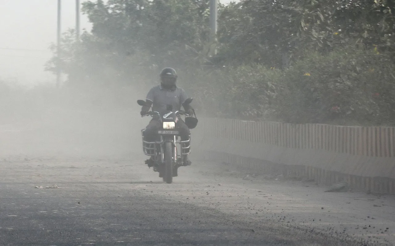 Air quality worsens to &#8216;very poor&#8217; category in Delhi