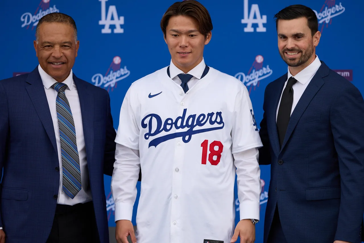 The Los Angeles Dodgers agreed to terms with pitcher Yoshinobu Yamamoto
