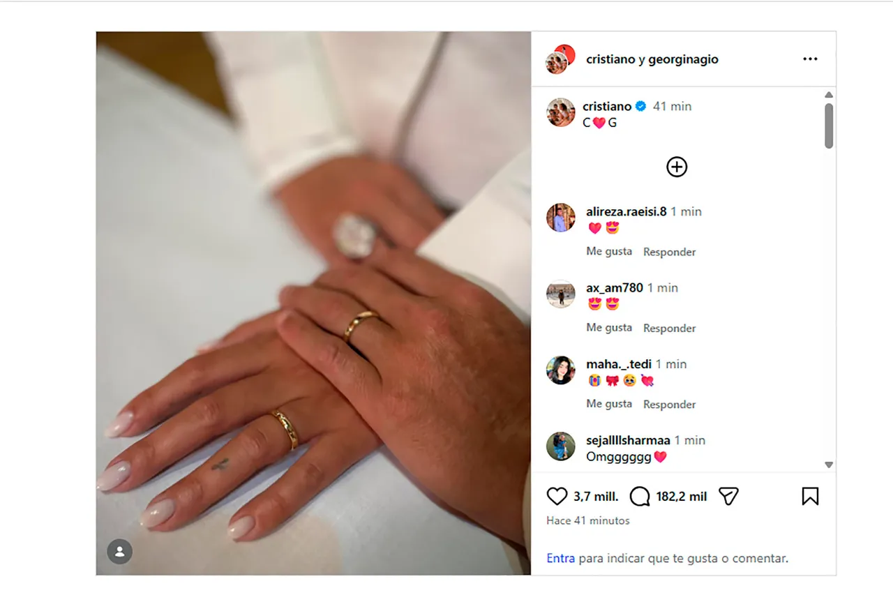 El futbolista portugués Cristiano Ronaldo y la modelo e influyente hispano-argentina Georgina Rodríguez se han casado, según refleja la fotografía que han publicado ambos este martes en la red social Instagram