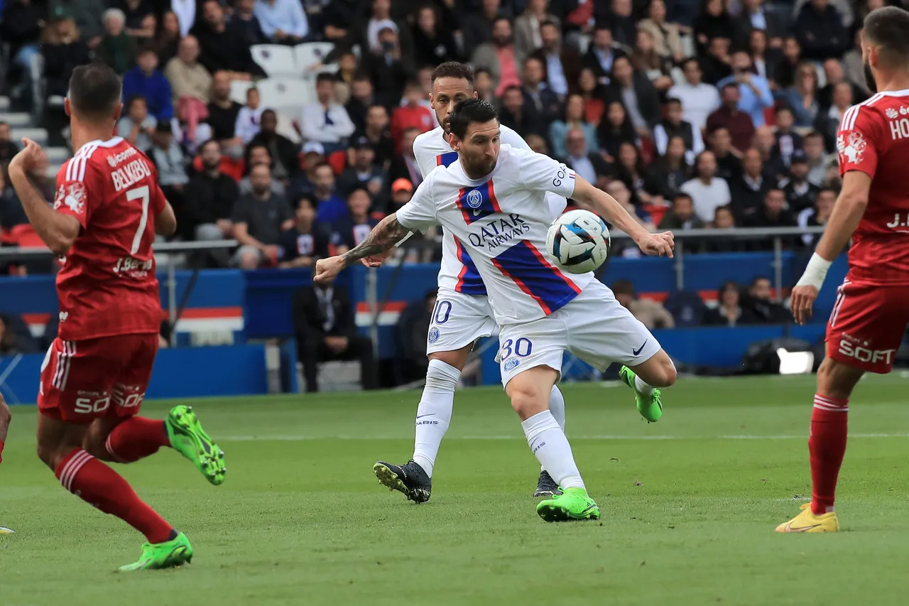Paris Saint Germain vs Stade Brest