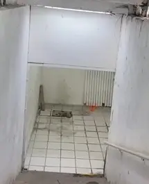 Paso a desnivel peatonal en Calzada de Tlalpan durante los trabajos de rehabilitación en Ciudad de México.