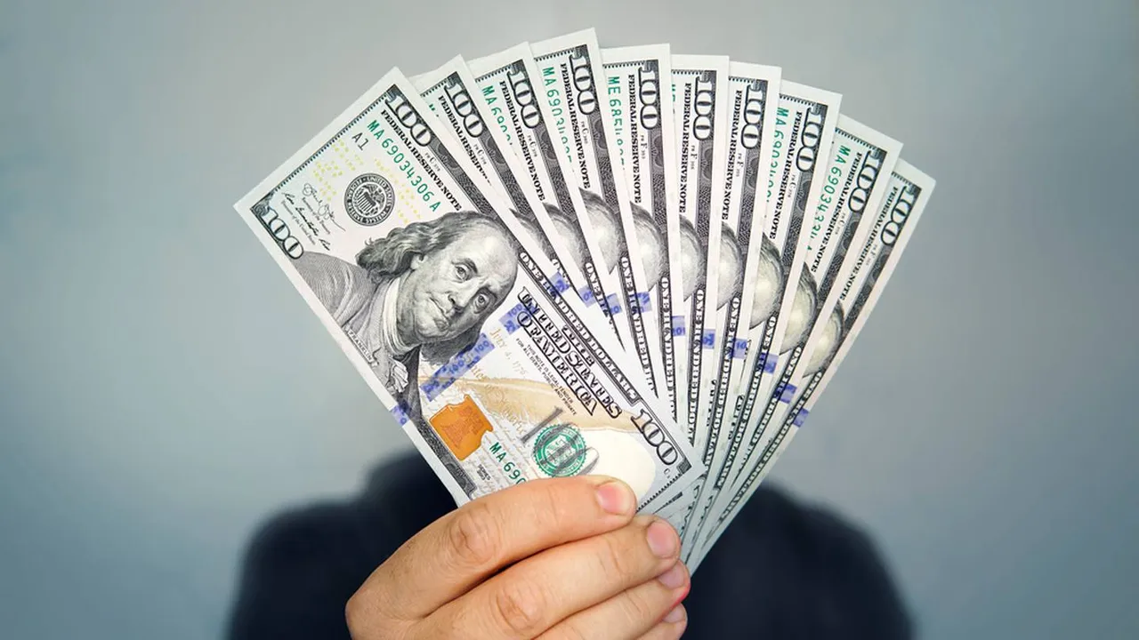 dolar1