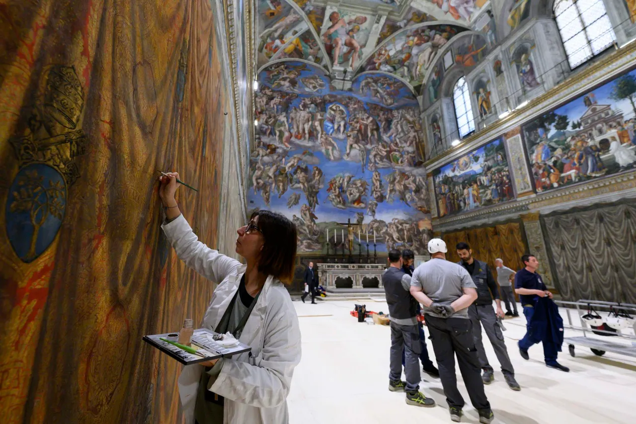 Sistine Chapel&#8217;s chimeny installed ahead of Conclave