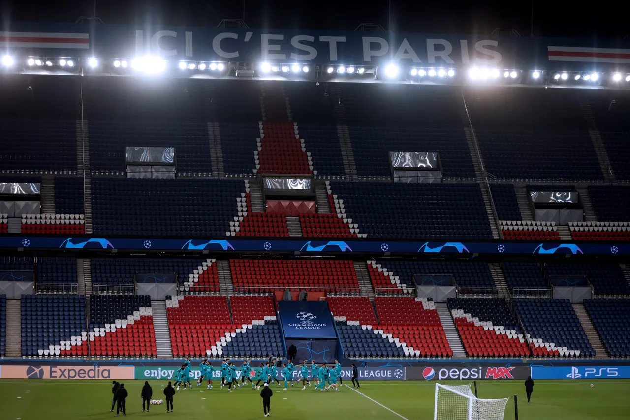Real Madrid training in Paris