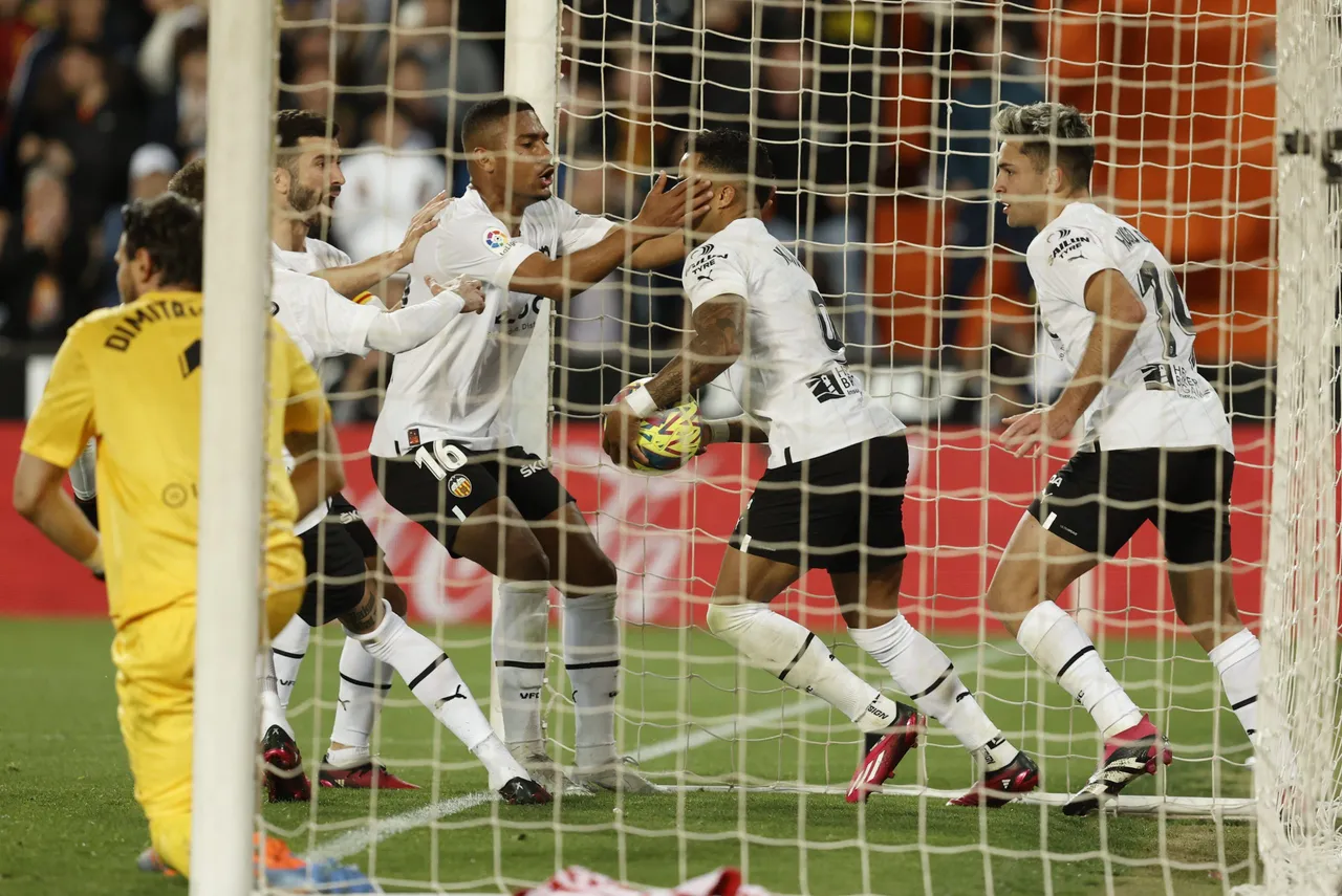 VALENCIA / RAYO VALLECANO
