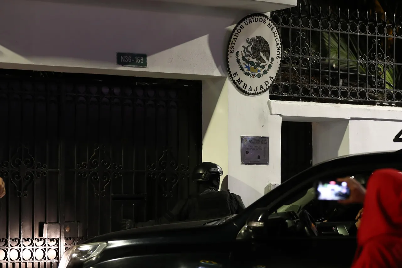 Autoridades ecuatorianas irrumpen en la Embajada de México para detener a exvicepresidente Jorge Glas