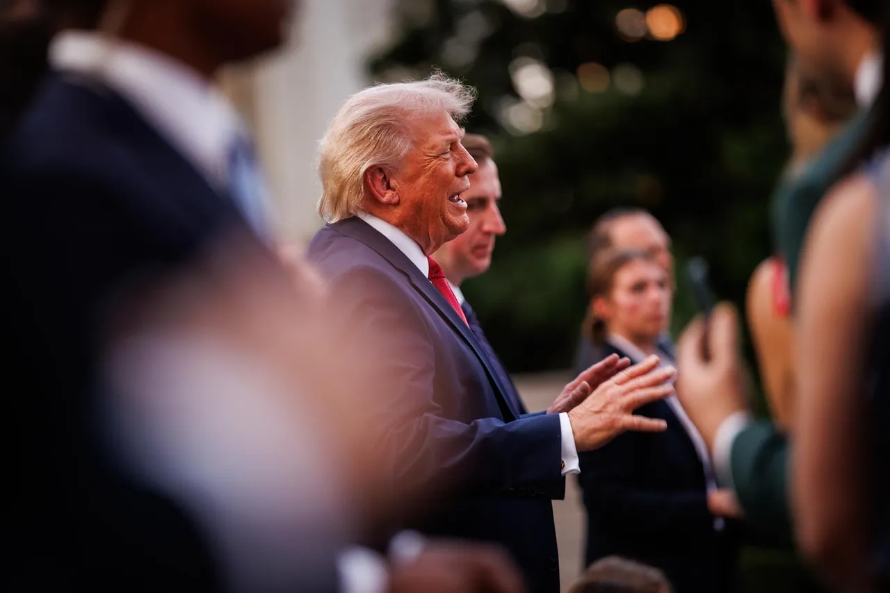 Trump vuelve a arremeter contra el papa León XIV por Irán
