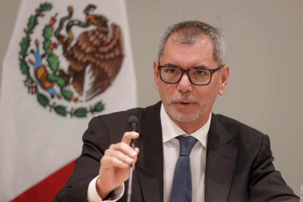 La deuda pública de México sube cinco puntos en 2024 hasta el 51,7 % del PIB