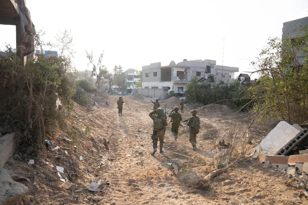 Israel prosigue su operación militar en Gaza un día antes del alto el fuego previsto