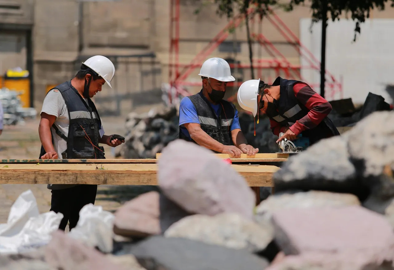 México crea 165.463 empleos formales en noviembre y alcanza cifra récord