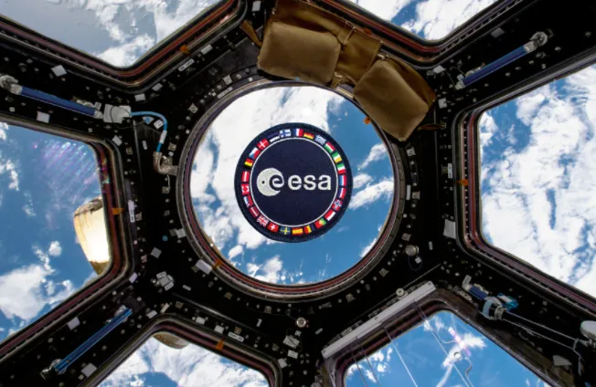 esaaaaa