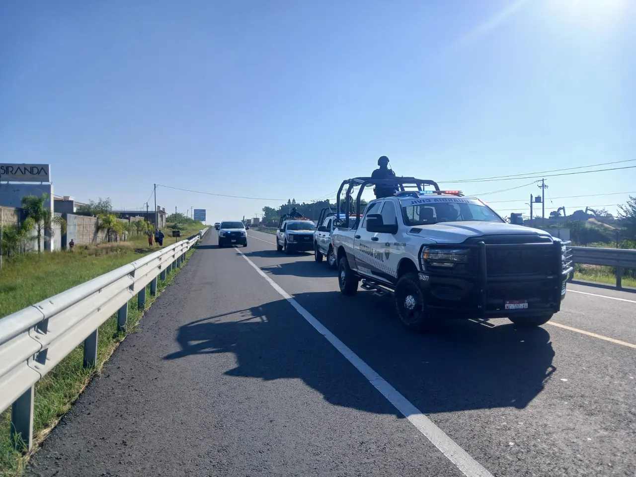 ”Está bajo control la situación”: Ramírez Bedolla tras narco bloqueos en Michoacán  | FOTO X @ARBedolla