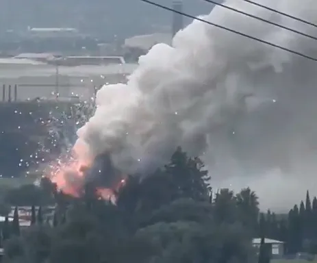 Explota polvorín en zona de pirotecnia de La Saucera, en Tultepec