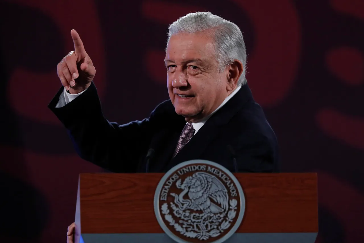 AMLO EW