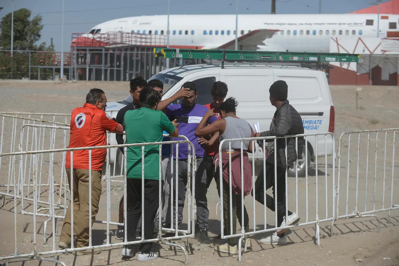 Gobierno de México abre un albergue junto al sitio donde murieron 40 migrantes incendiados
