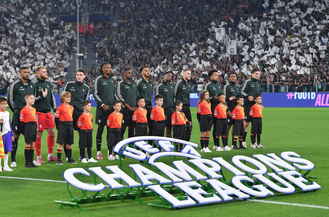 La Juventus' team lines up before the UEFA Champions League soccer match Juventus FC and Borussia Dortmund