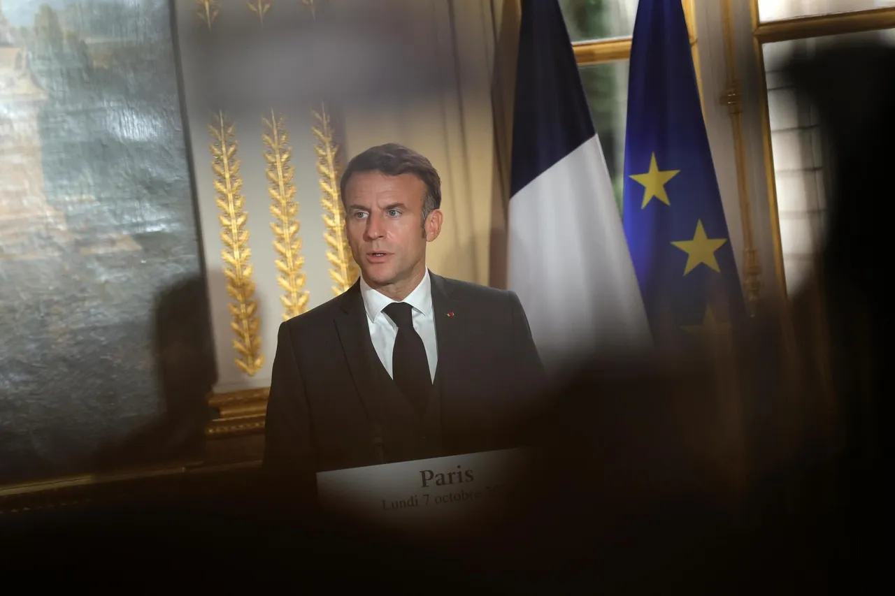 French President Macron receives Prime Minister of Vietnam To Lam in Paris