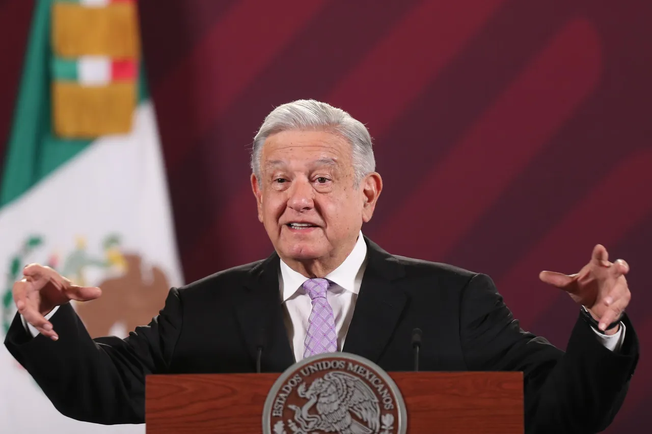 López Obrador destaca fortaleza de bancos mexicanos frente a crisis en EEUU