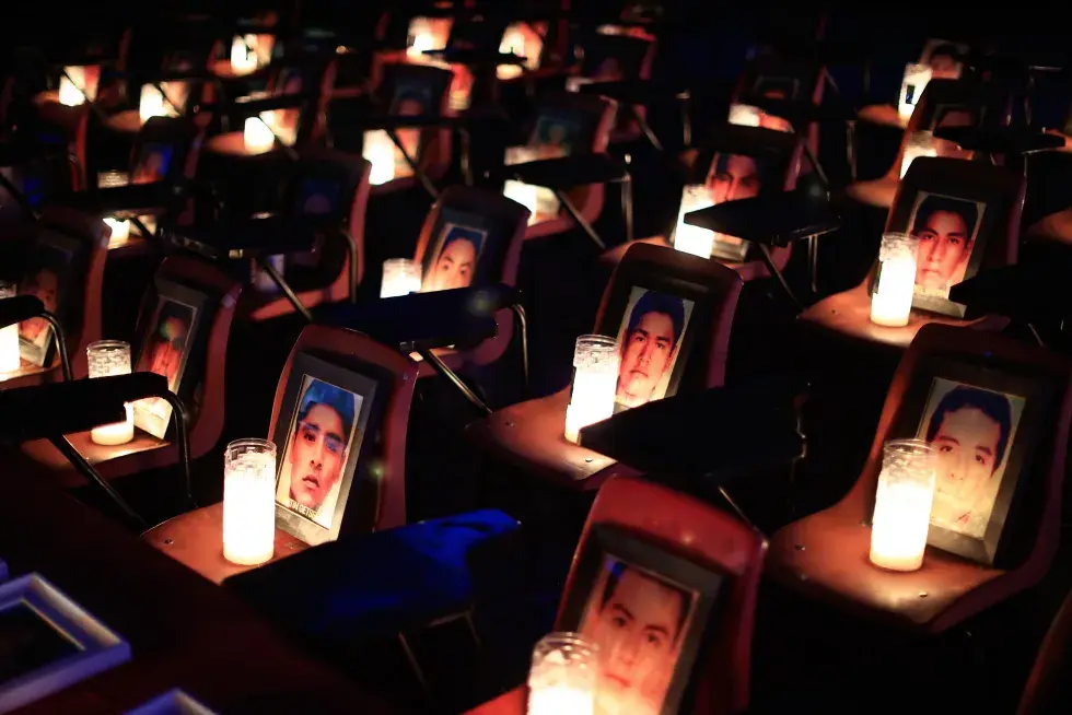 Familiares de Ayotzinapa reconocen avances, pero siguen sin conocer el paradero de los 43 | FOTO EFE 