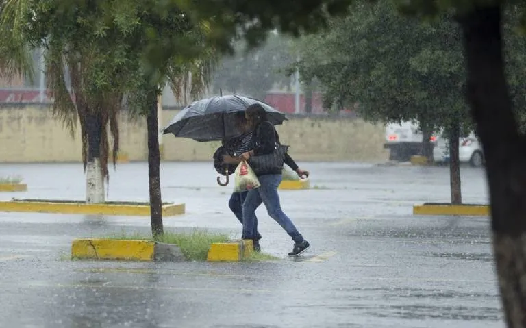 fuertes lluvias