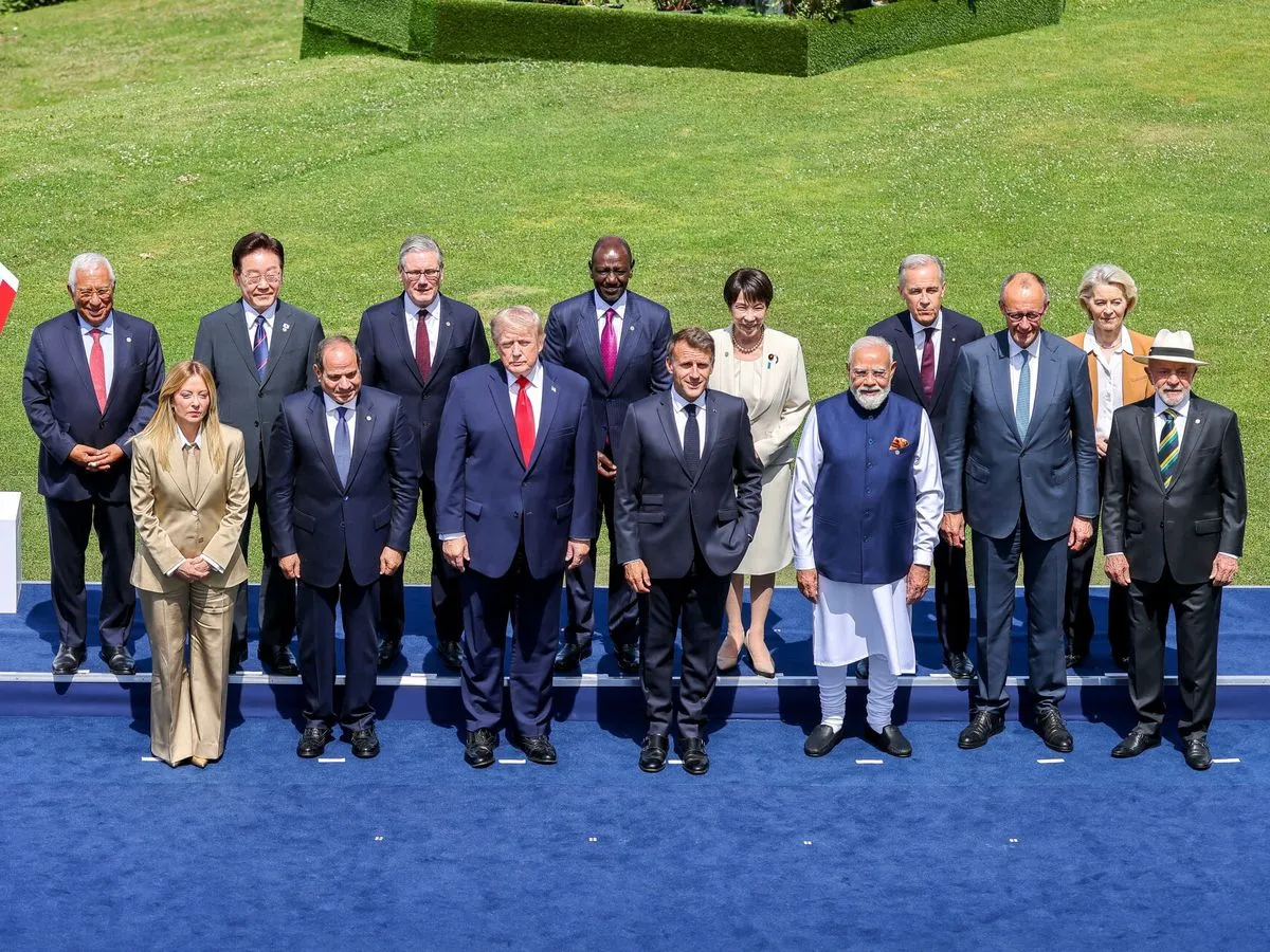g7