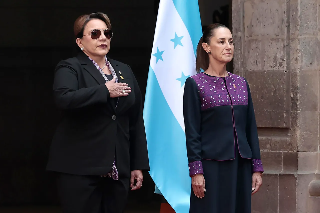 Sheinbaum recibe a Castro para reforzar relación bilateral a días de comicios en Honduras