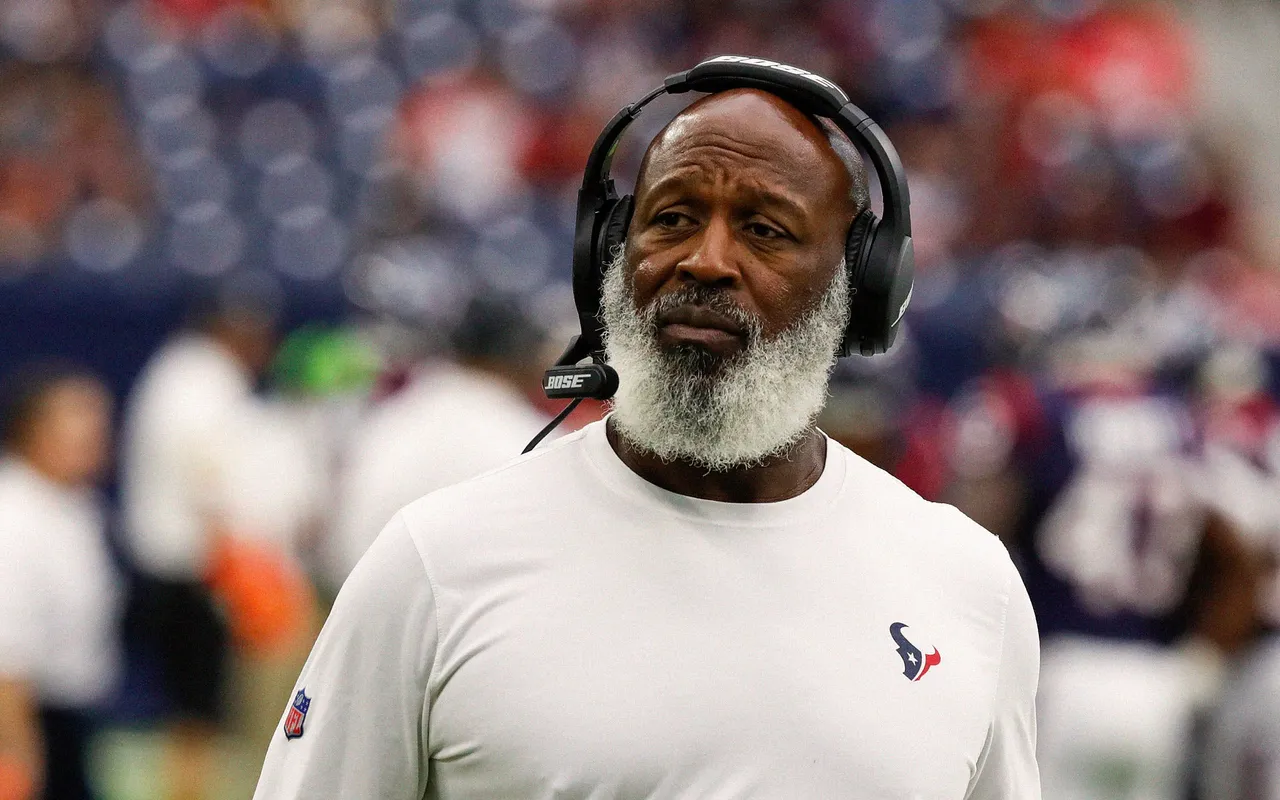 houston-texans-coach-lovie-smith