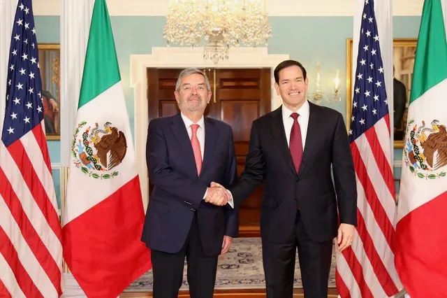 Aranceles por petróleo a Cuba: La respuesta de México ante la nueva orden ejecutiva de Donald Trump.