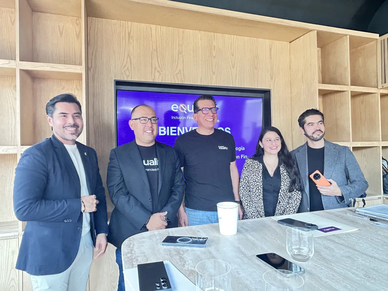 Incentivos y confianza, claves para impulsar los pagos digitales en México