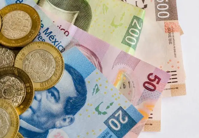 Imagen ilustrativa de dinero mexicano