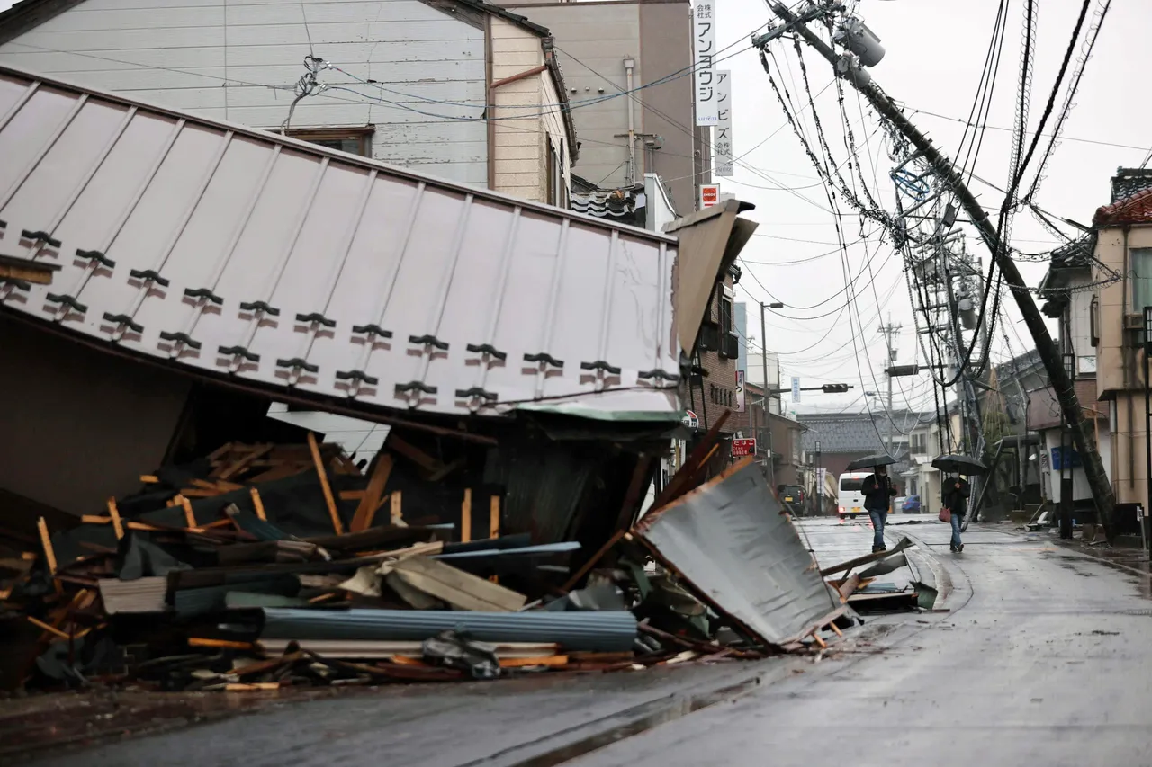 At least 100 people were killed in strong earthquake in central Japan