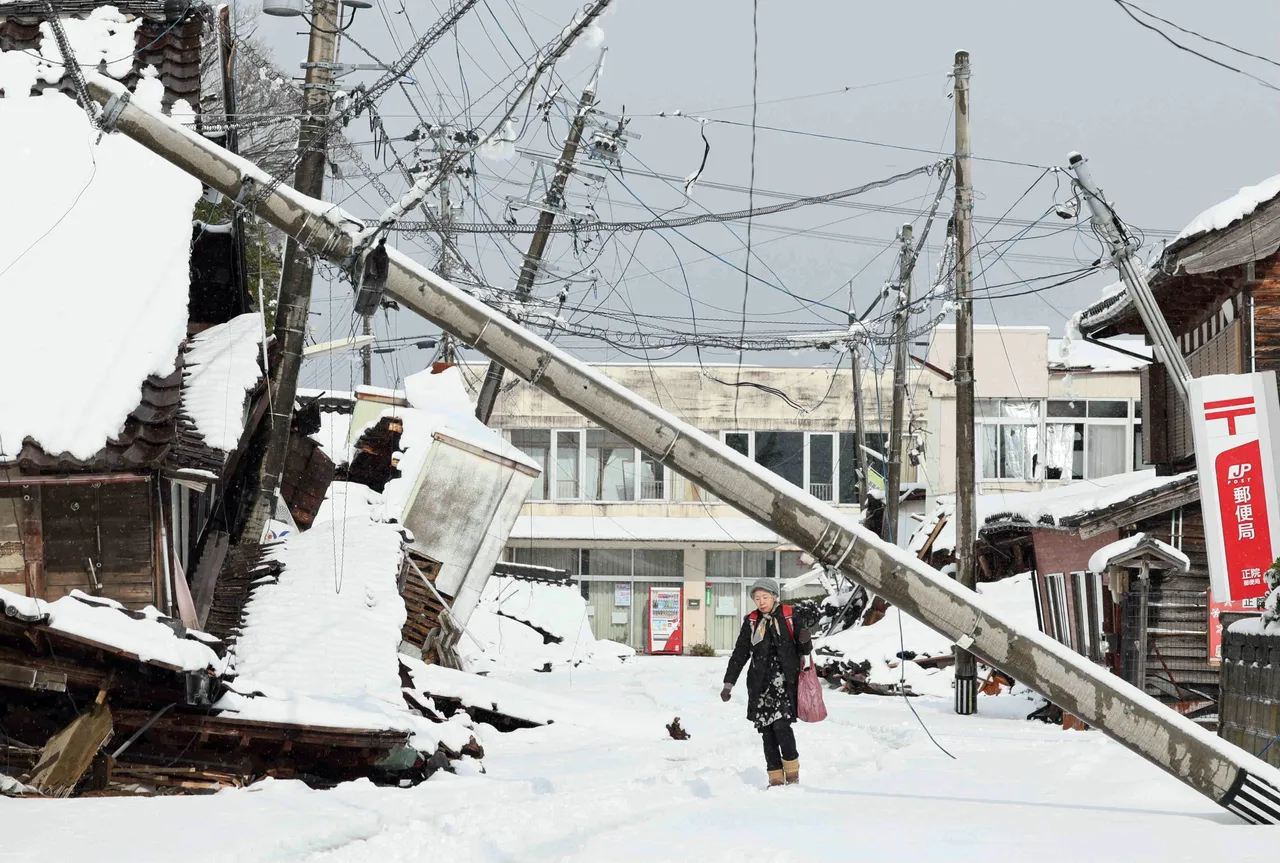 At least 168 people killed and 323 missing in strong earthquake in central Japan