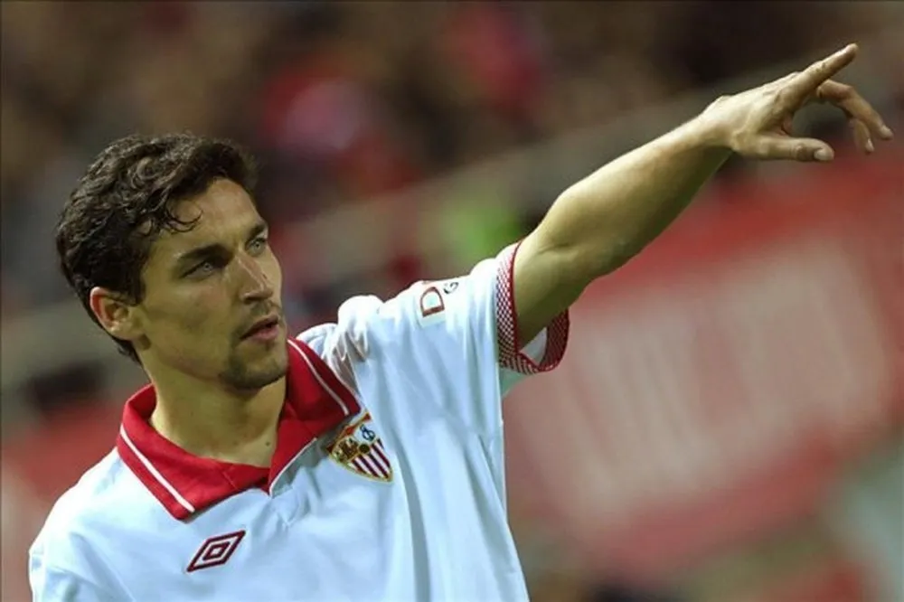 jesus-navas&#8211;en-un-partido-con-el-sevilla&#8211;efe