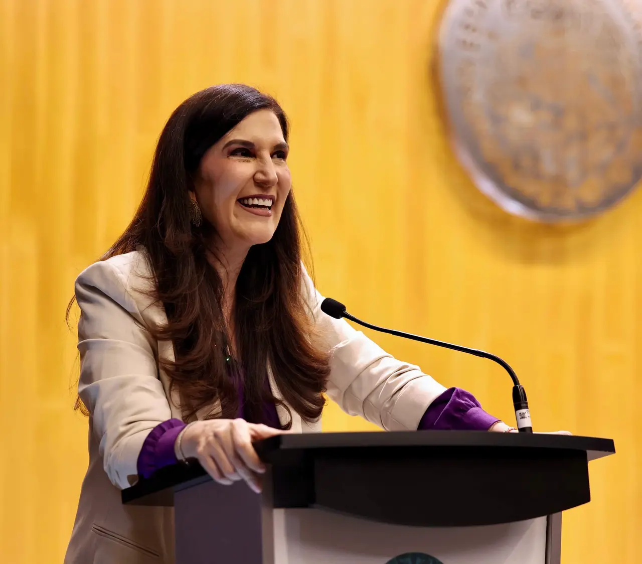 Kenia López pide analizar desaparición de poderes en Sinaloa | FOTO X @kenialopezr