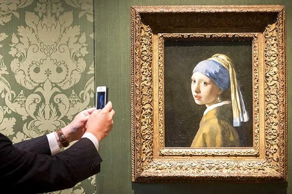 la joven