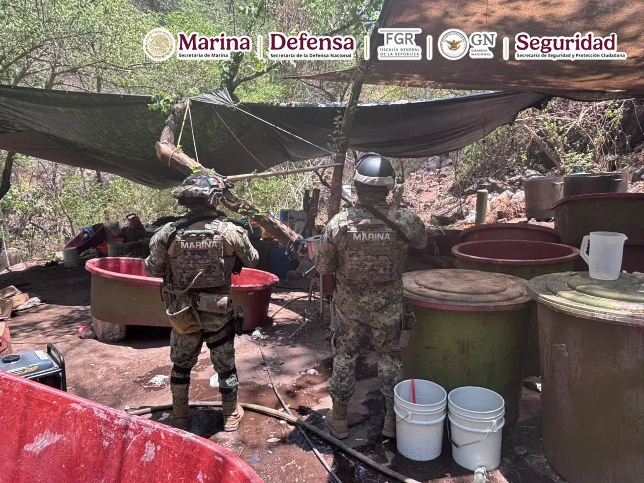Autoridades federales desmantelaron cinco laboratorios clandestinos de metanfetamina en tres estados