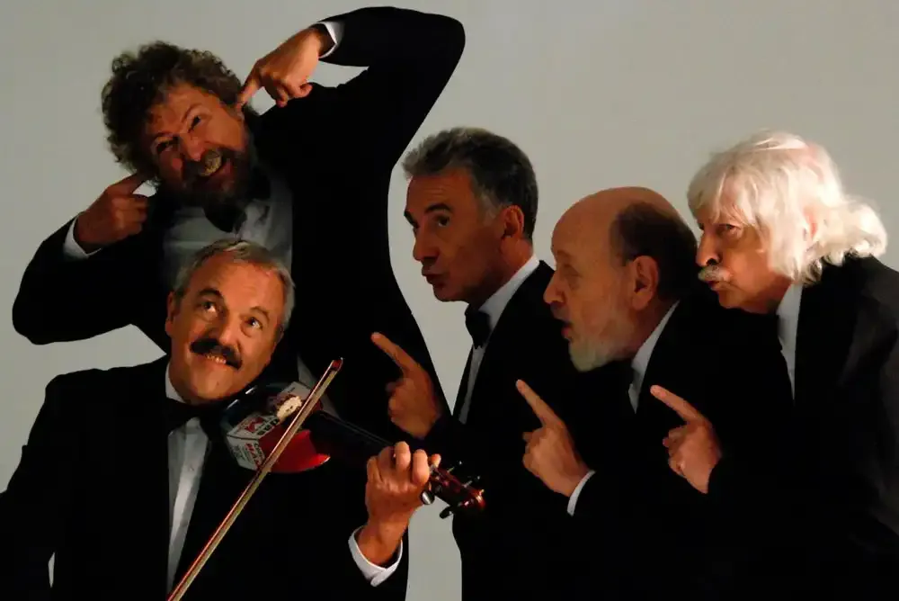 les_luthiers