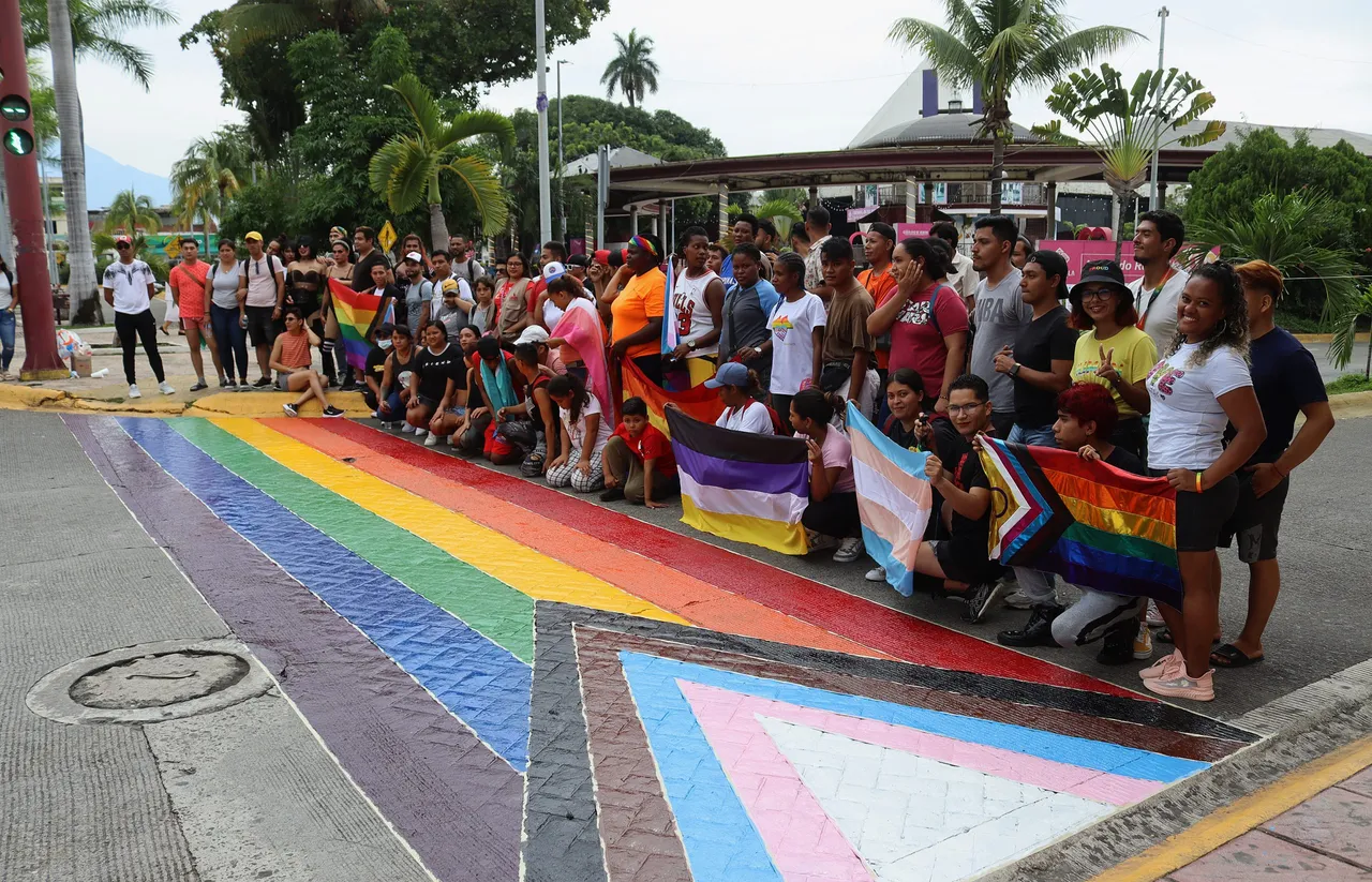 Migrantes LGBT reclaman sus derechos en sur de México