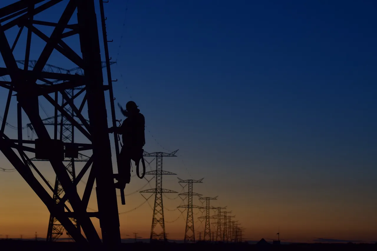 Adiós al "viacrucis regulatorio": Aplauden el nuevo plan para la energía en México