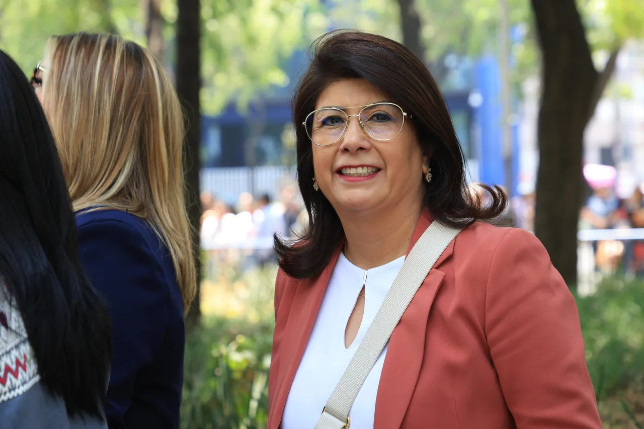Escándalo en Morena: Senadora admite que en su gestión se sacrificaron a más de 10 mil perros.