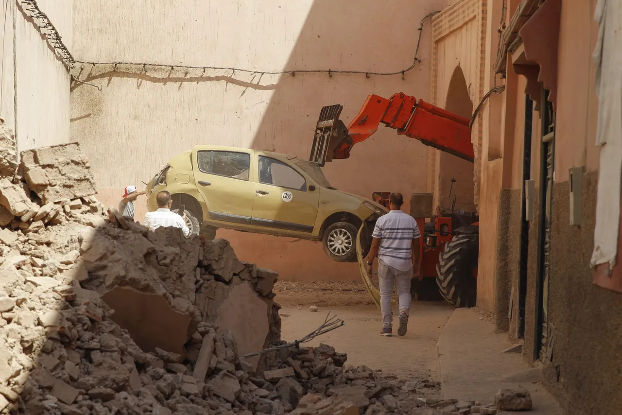 Los habitantes de la destrozada judería de Marrakech, obligados a dormir en la calle