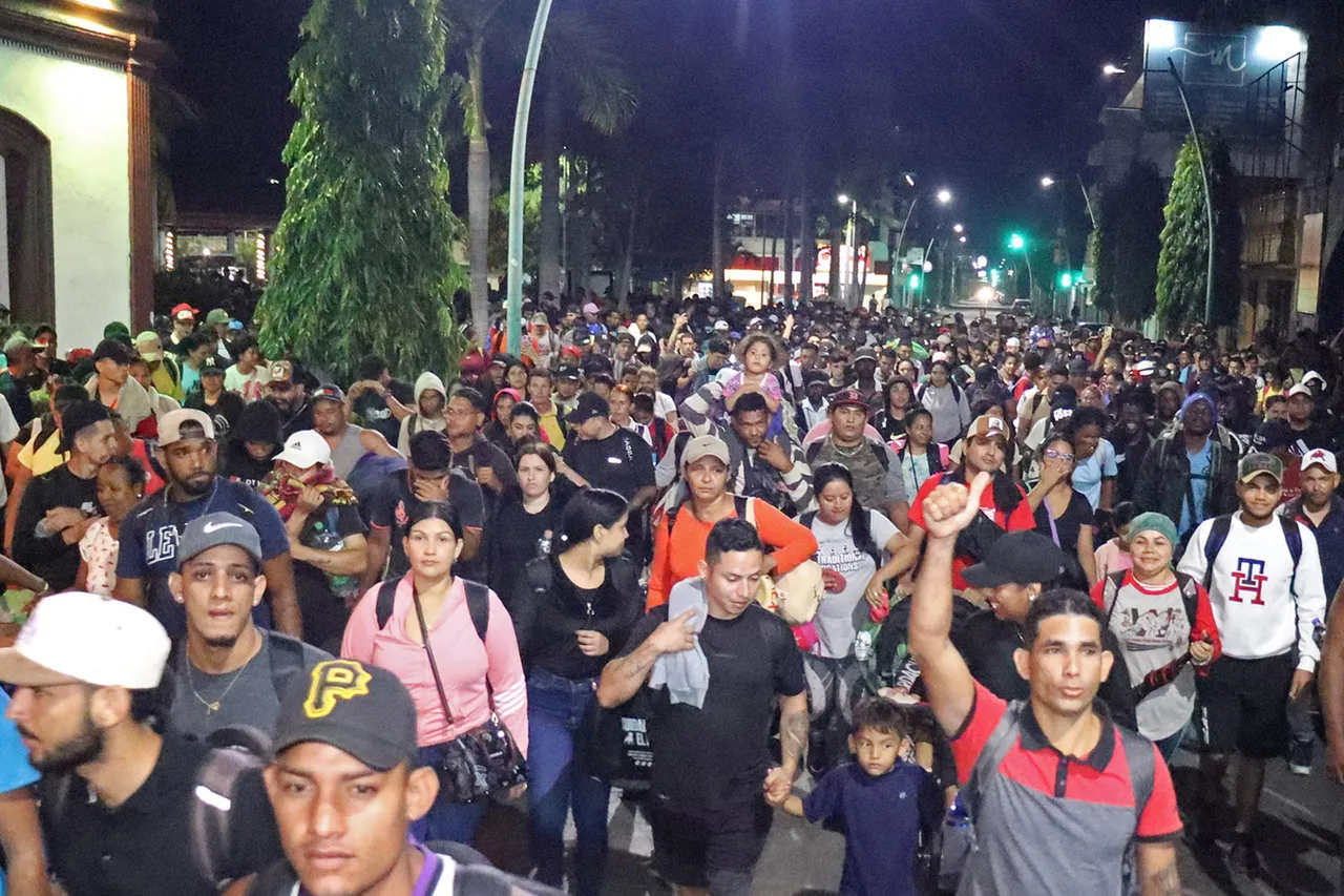Nueva caravana de migrantes sale del sur de México pese a nuevas restricciones de EE.UU.